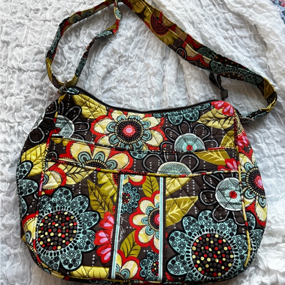 Lillian Vernon Shoulder Bag w zipper enclosure and outside pockets